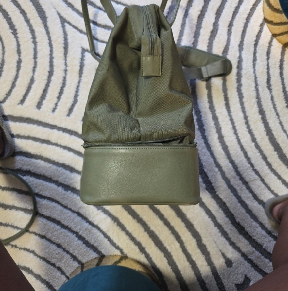 BEIS Mini Weekender Bag In Olive - Picture 5 of 9